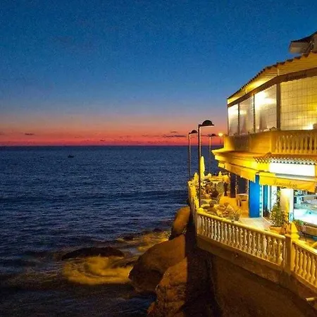Lägenhet Atico Con Vistas Al Mar En El Centro De La Caleta