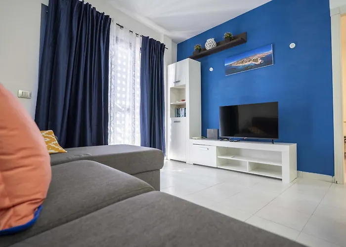 Atico Con Vistas Al Mar En El Centro De La Caleta Apartament *