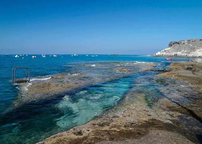 Apartament Atico Con Vistas Al Mar En El Centro De La Caleta